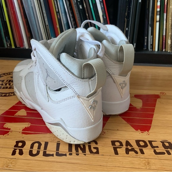 2017 Jordan retro 7 “Pure Platinum/Money” 7Y - Picture 3 of 5